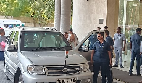 திருச்சி வந்த அமித் ஷா - பாஜக, அதிமுக நிர்வாகிகள் உற்சாக வரவேற்பு