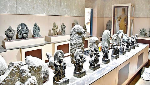 வேலூர் அரசு அருங்காட்சியகத்தில் புதிதாக விரிவாக்கம் செய்யப்பட்டு வரும் கற்சிற்பக்கூடம். | படங்கள்: வி.எம்.மணிநாதன் |