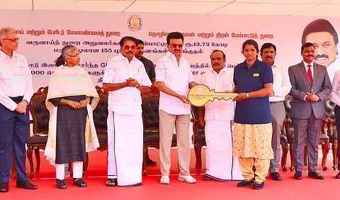 ‘கிக்’ தொழிலாளர்களுக்கு இ-ஸ்கூட்டர் திட்டம்: முதல்வர் ஸ்டாலின் தொடங்கி வைத்தார்