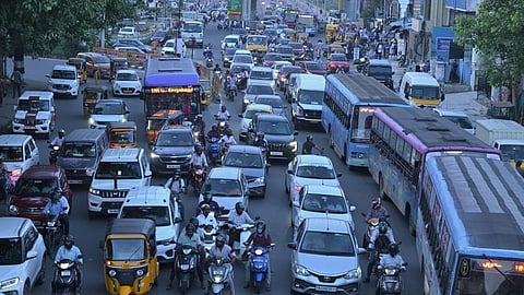 வாகனங்கள் அதிகரிப்பது வளர்ச்சியின் அறிகுறியா?