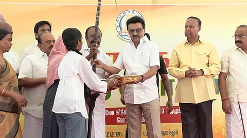 ரூ.3,000 ரொக்கத்துடன் பொங்கல் பரிசுத் தொகுப்பு: முதல்வர் ஸ்டாலின் தொடங்கி வைத்தார்!