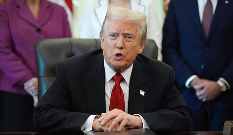 ரஷ்யாவிடம் கச்சா எண்ணெய் வாங்கும் இந்தியா உள்ளிட்ட நாடுகள் மீது 500% வரி விதிப்பு - மசோதாவுக்கு அமெரிக்க அதிபர் ட்ரம்ப் ஒப்புதல்