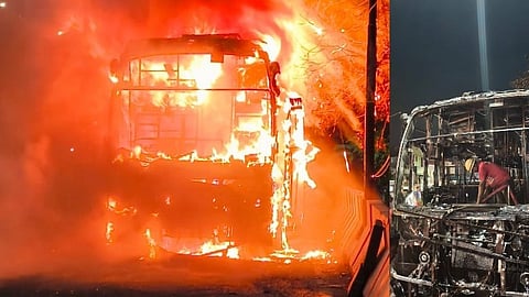 புதுச்சேரியில் ஓடும் பேருந்தில் தீ பரவல்: ஆட்டோ ஓட்டுநர் எச்சரிக்கையால் உயிர் தப்பிய பயணிகள்