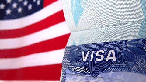 குற்றச் செயல்களில் ஈடுபட்டவர்கள் உட்பட ஒரு லட்சம் பேர் விசாவை ரத்து செய்தது அமெரிக்கா