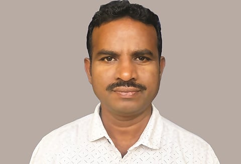 பகுதிநேர ஆசிரியர்கள் கூட்டமைப்பு மாநில ஒருங்கிணைப்பாளர் எஸ்.செந்தில்குமார்