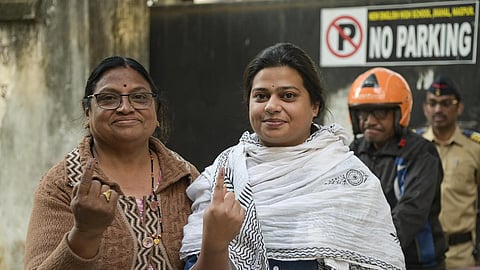 மும்பை உட்பட மகாராஷ்டிராவின் 29 மாநகராட்சிகளுக்கு இன்று தேர்தல்: விறுவிறு வாக்குப்பதிவு