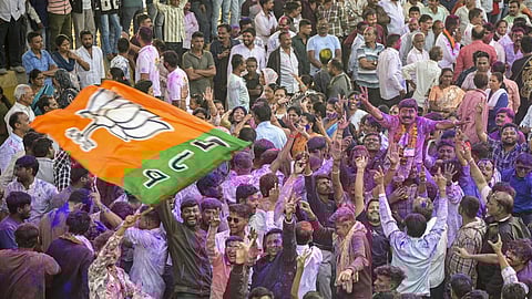 மகாராஷ்டிர உள்ளாட்சித் தேர்தலில் பாஜகவின் அபார வெற்றிக்கான காரணம் என்ன?