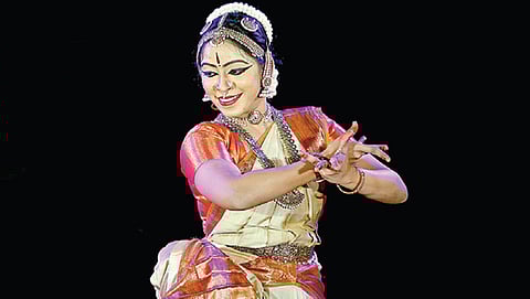 வினிஷா கதிரவன்