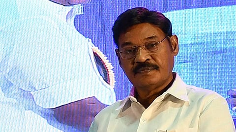 பிரதமர் மோடி கூட்டத்தில் பங்கேற்க வந்த பாரிவேந்தரை அனுமதிக்க மறுத்த போலீஸார்