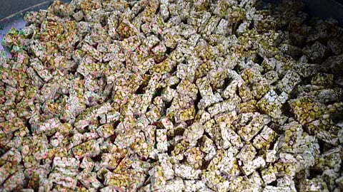 கோவில்பட்டி கடலை மிட்டாய் விலை 40% உயர்வு: உற்பத்தியாளர்கள் அறிவிப்பு