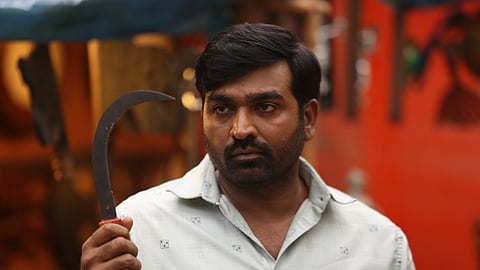 Gandhi Talks விமர்சனம்: விஜய் சேதுபதியின் மவுனப் படம் எப்படி?