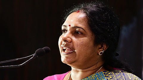 கோவை தெற்கிற்கு குட்பை சொல்கிறாரா வானதி? - கோதாவுக்கு தயாராகும் திமுக, அதிமுக