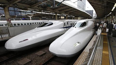 ரயில்வே திட்டங்களுக்கு ரூ.2.93 லட்சம் கோடி: தமிழகத்துக்கு 2 புல்லட் ரயில்கள் அறிவிப்பு