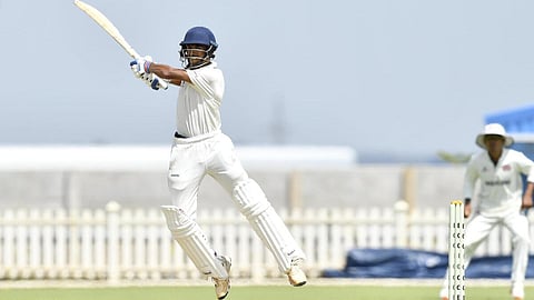 ரஞ்சி கிரிக்கெட் போட்டி: பரோடா அணிக்கெதிராக தமிழ்நாடு அணி ரன் குவிப்பு