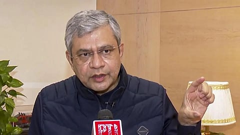 ரயில்வே அமைச்சர் அஸ்வினி வைஷ்ணவ்