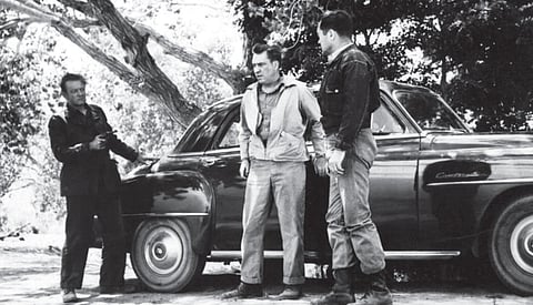 ‘த ஹிட்ச் - ஹைக்கர்’ - ரோடு த்ரில்லருக்கு இலக்கணம் வகுத்த பெண் இயக்குநர் | ஹாலிவுட் மேட்னி 17