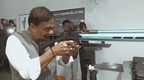 அசாம் முதல்வரின் சர்ச்சைக்குரிய வீடியோ: கடும் எதிர்ப்புக்குப் பின் நீக்கம்