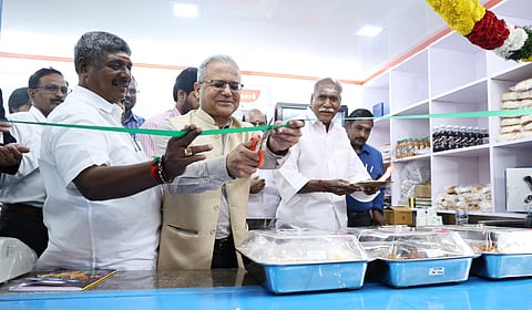 மானிய விலையில் உணவகம் திறப்பு