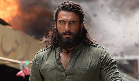 நடிகர் ரன்வீர் சிங்கிடம் பணம் கேட்டு மிரட்டல்!