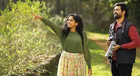 அந்த ஒரு ரூபாய்தான் எங்களை இணைத்தது! - அஜயன் பாலா | மினி பேட்டி