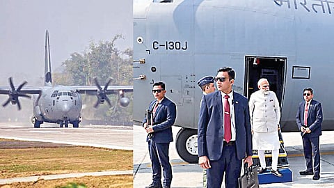 பிரதமர் மோடி வந்த சி-130ஜே ராணுவ விமானம், திப்ரூகர் நெடுஞ்சாலையில் தரையிறங்குகிறது. (அடுத்த படம்) விமானத்தில் இருந்து வெளியே வரும் பிரதமர்.