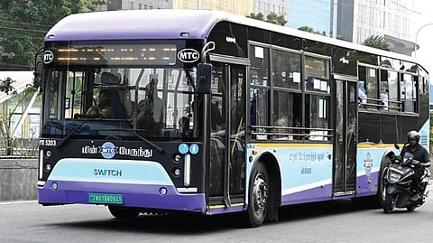 சென்னையில் பிப்ரவரி இறுதிக்குள் புதிதாக 245 மின்சார பேருந்துகள் இயக்கப்படும்: அதிகாரிகள் தகவல்