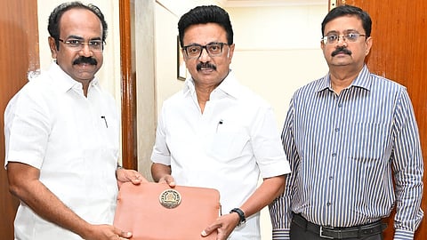 இடைக்கால பட்ஜெட்: அரசியல் கட்சி தலைவர்களின் வரவேற்பும், விமர்சனமும்