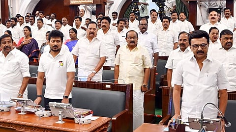 “மக்கள் அங்கீகரித்தால் மீண்டும் பேரவைக்கு வருவோம்” - கடைசி நாளில் உறுப்பினர்கள் நெகிழ்ச்சி