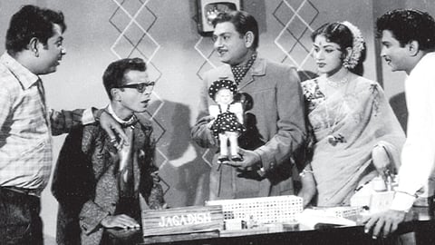 ‘பொம்மை’ | படம் உதவி: ஞானம்