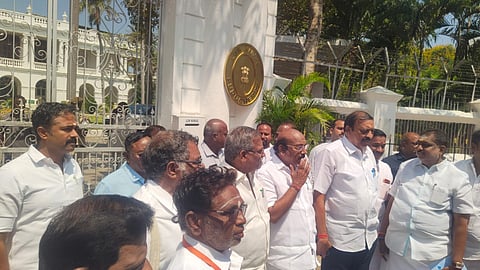 புதுச்சேரி என்டிஏ கூட்டணியில் தற்சமயம் அதிமுக இல்லை: பாஜக மேலிட பொறுப்பாளர் தகவல்