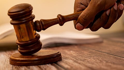 ஆசிரியர் மீது போலியாக பாலியல் புகார்: ஆசிரியைகள் உள்ளிட்ட 7 பேருக்கு சிறை!