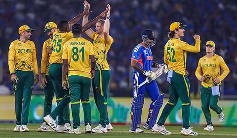 ஆஸி.க்குப் பிறகு பேரிரைச்சல்... அகமதாபாத் கூட்டத்தை ‘அமைதி’யாக்கிய தென் ஆப்பிரிக்கா!