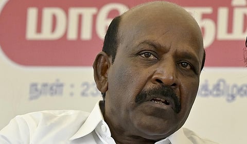 காய்ச்சல் காரணமாக சுகாதாரத் துறை அமைச்சர் அப்போலோவில் அனுமதி