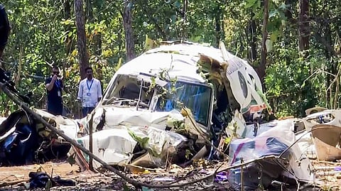 ஜார்க்கண்ட்: விபத்துக்குள்ளான ஏர் ஆம்புலன்ஸ் 39 ஆண்டு கால பழைய விமானம்