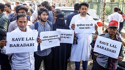 லக்னோ பல்கலை. வளாகத்தில் மசூதி மூடப்பட்ட விவகாரம்: மாணவர்கள் இடையே மோதல் அபாயம்