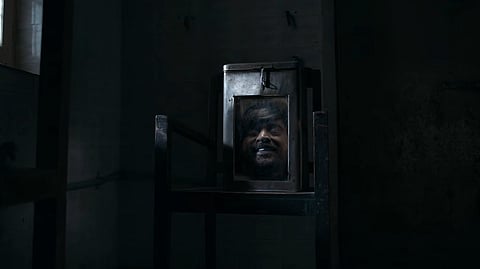 ‘முத்து என்கிற காட்டான்’ டீசர் எப்படி? - விஜய் சேதுபதியும் உடல் இல்லா தலையும்!