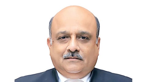 சென்னை உயர் நீதிமன்ற புதிய தலைமை நீதிபதியாக சுஷ்ருத் அர்விந்த் தர்மாதிகாரியை நியமிக்க கொலீஜியம் பரிந்துரை