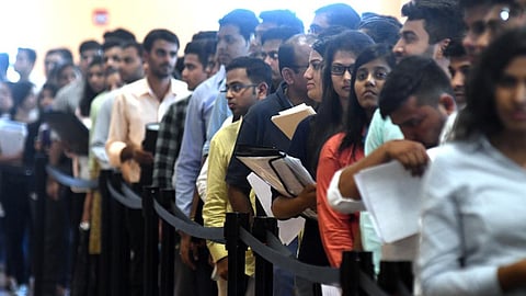 அமெரிக்க பல்கலைக்கழகங்களில் சேரும் இந்திய மாணவர்களின் எண்ணிக்கையில் 45 சதவீதம் சரிவு