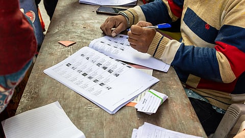 உச்ச நீதிமன்ற உத்தரவுப்படி மேற்கு வங்கத்தில் ‘எஸ்ஐஆர்’ முதல் கட்ட பட்டியல் வெளியீடு: 7 லட்சம் வாக்காளர் நீக்கம்