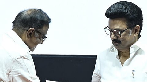 முதல்வர் ஸ்டாலின் உடன் ப.சிதம்பரம் |கோப்புப் படம்