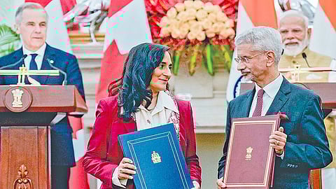 இந்தியா - கனடா இடையே யுரேனியம் விநியோகம் உட்பட 8 ஒப்பந்தங்கள் கையெழுத்து