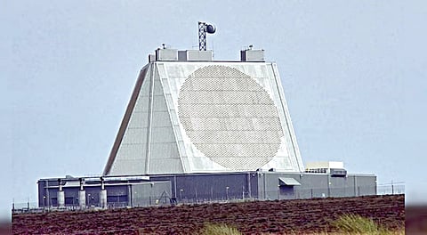 அமெரிக்காவின் மிகப் பெரிய ரேடாரை அழித்துவிட்டோம்: ஈரான் ராணுவம் தகவல்