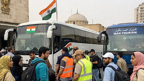 டெஹ்ரானில் இந்திய மாணவர்கள் பாதுகாப்பான இடத்துக்கு மாற்றம்: இந்தியத் தூதரகம் ஏற்பாடு