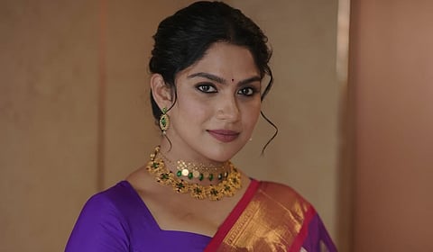 “கொஞ்சம் பயம்...” - அபுதாபி விமான நிலையத்தில் சிக்கிய அனுபவம் பகிர்ந்த சுவாசிகா