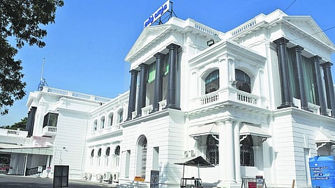 தமிழகத்தில் ரேஷன் கடை ஊழியர்களுக்கு 15% ஊதிய உயர்வு - அரசாணை வெளியீடு