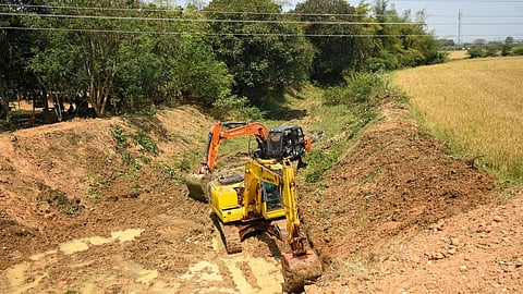 தமிழகம் முழுவதும் ரூ.125 கோடியில் தூர்வாரும் பணி: அமைச்சர் துரைமுருகன் தொடங்கி வைத்தார்