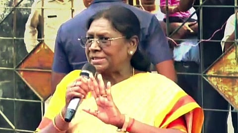 சந்தாலி மாநாட்டில் பேசிய குடியரசுத் தலைவர் முர்மு.