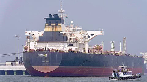 ஹார்முஸ் ஜலசந்தி பகுதியில் பயணிக்க இந்திய எண்ணெய் கப்பல்களுக்கு ஈரான் அனுமதி