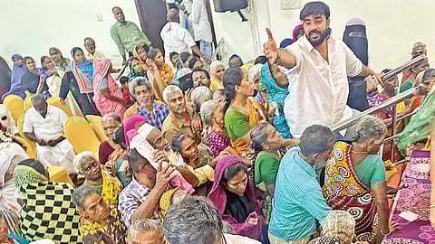 ‘மதுரை வடக்கு தொகுதியே இலக்கு’ - மாநில பொறுப்பாளரிடம் காங்கிரஸ் நிர்வாகிகள் கொந்தளிப்பு