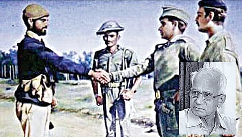 பாகிஸ்தான் ராணுவத்தினர் சரணடைவதை ஏற்றுக் கொண்ட வி.ஆர்.சுவாமிநாதன் மற்றும் இந்திய வீரர்கள். (கோப்பு படம்)